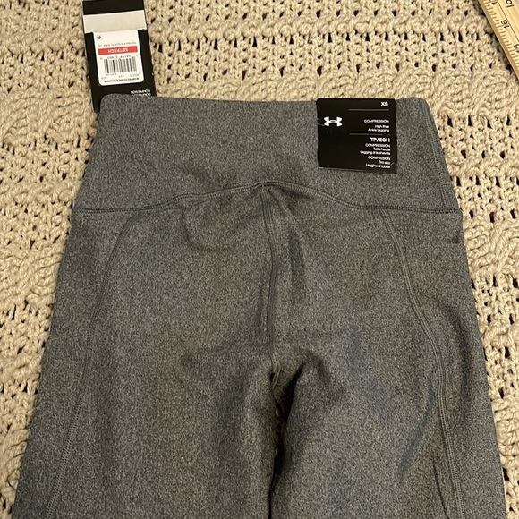 NWT Under Armour compression high-rise ankle leggings heat gear women’s XS gray - Picture 13 of 16